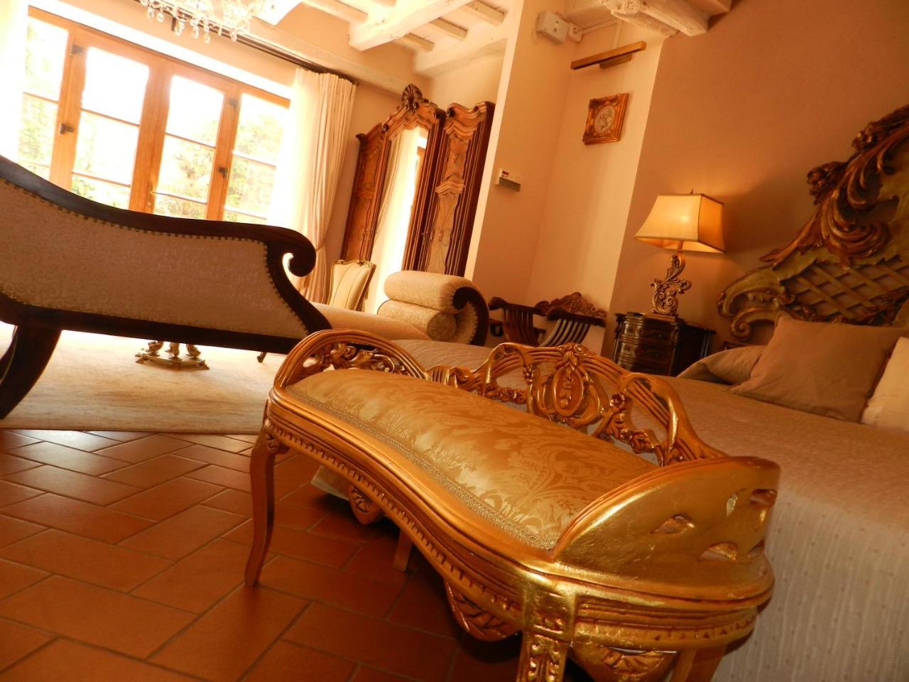 Villa Bertagni Castelnuovo di Garfagnana Szoba fotó